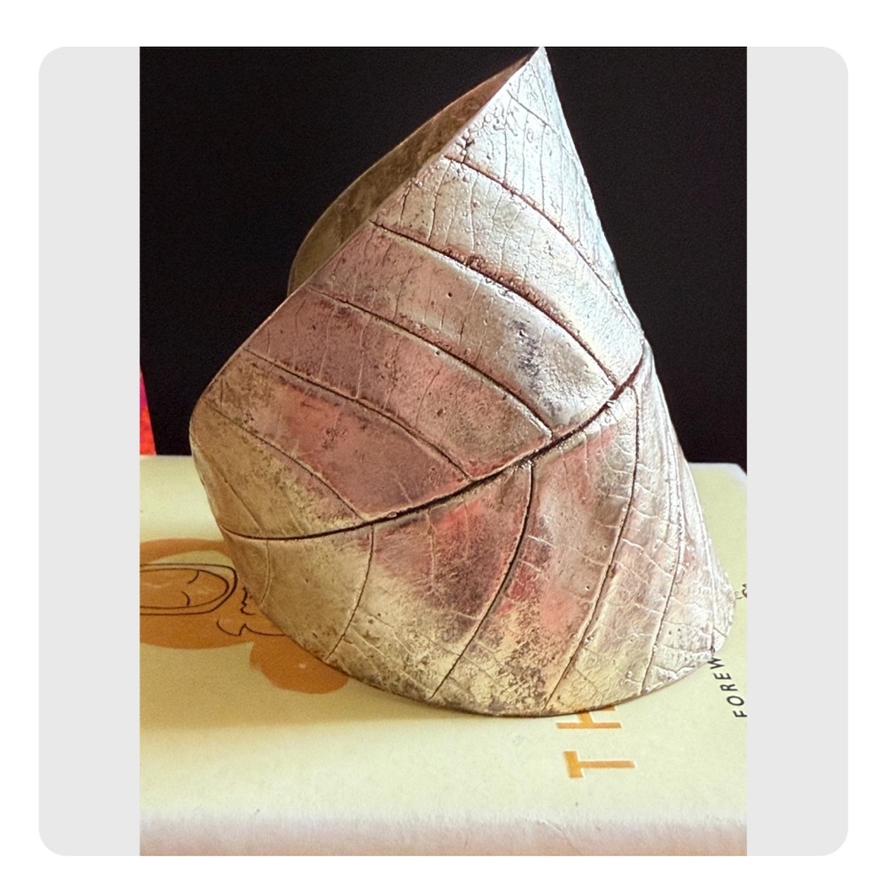 Bohemian Leaf Patterned Silver Arm Cuff/Bracelet - image 4